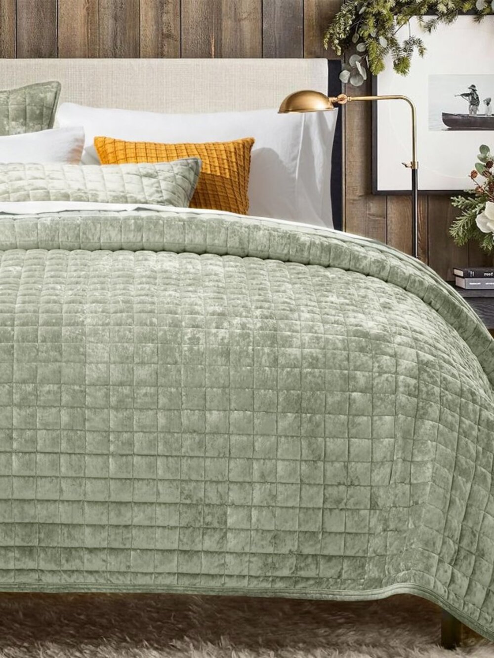Channel Box Stitch Velvet Quilt Set, King Size, Sage Green